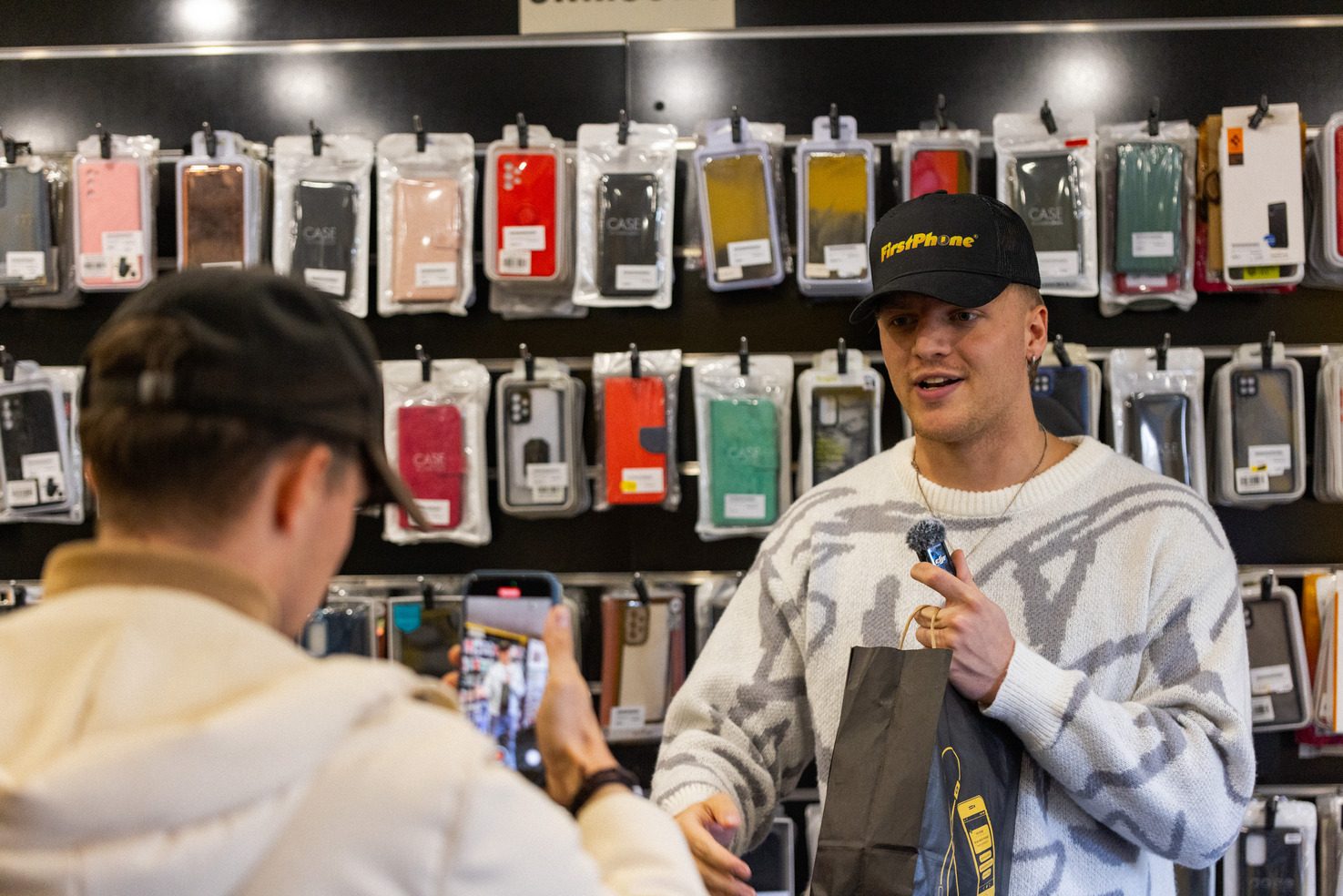 Dobitnik i tim FirstPhonea
